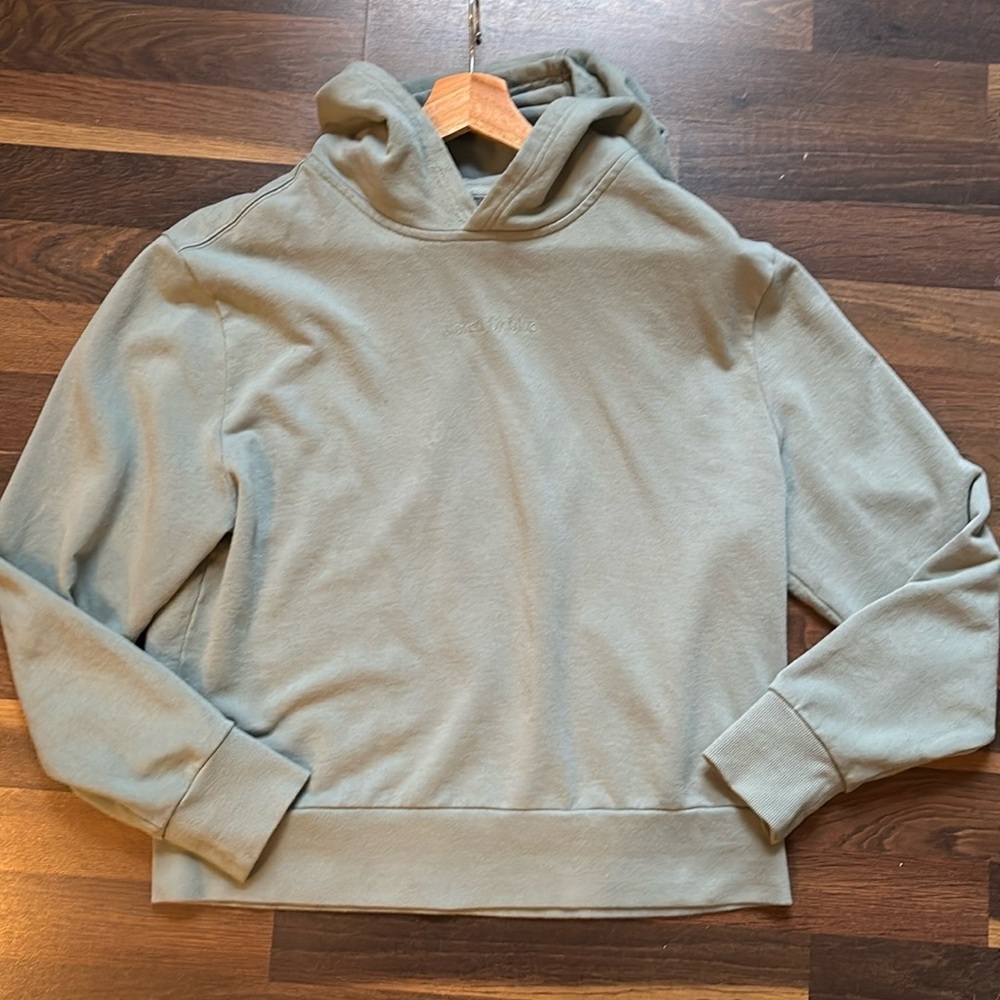 United by Blue‎ Seafoam green monochrome embroidered hoodie sweatshirt